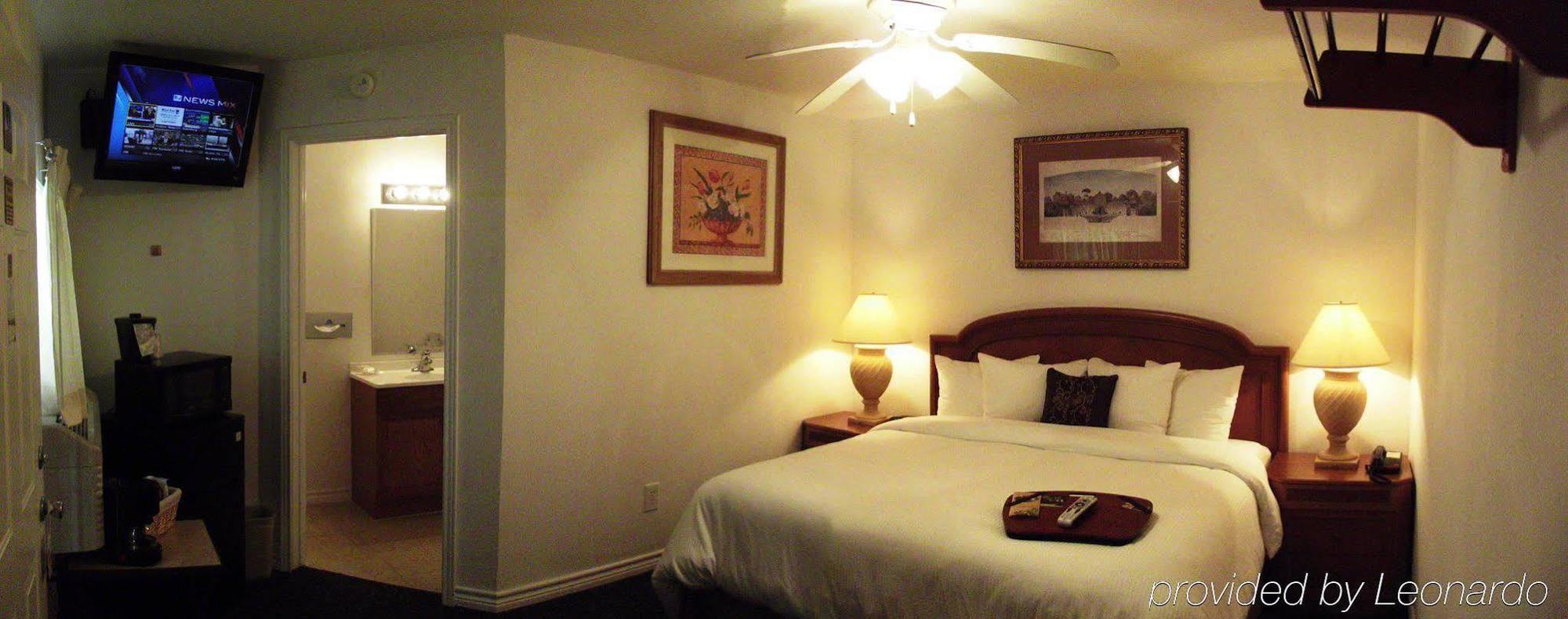 Hempstead Country Inn & Suites Exteriör bild